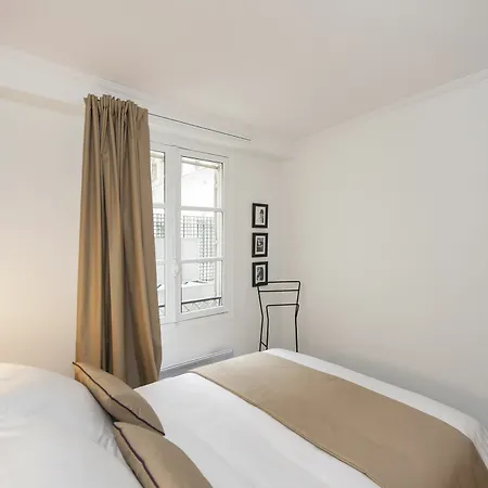 Apartment Odeon Saint Germain Paris