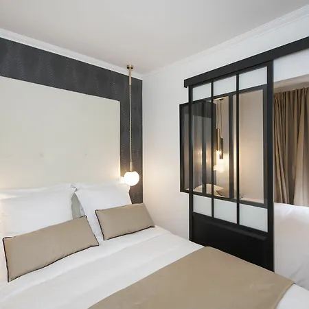 Odeon Saint Germain Apartment Paris