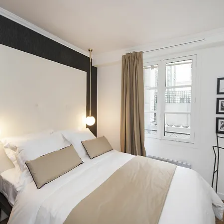 Apartment Odeon Saint Germain Paris